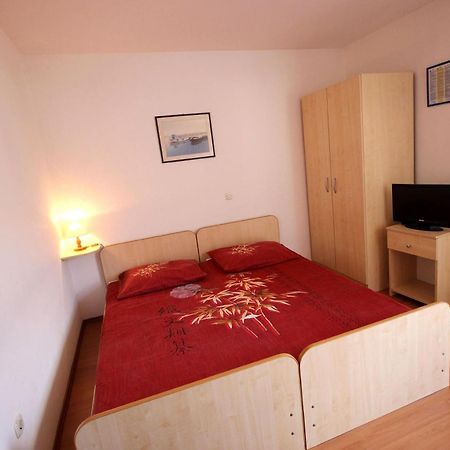 Apartments Ivka Omiš Quarto foto