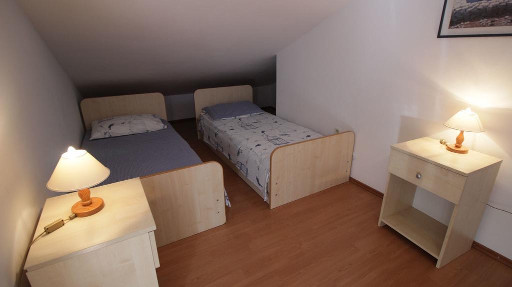 Apartments Ivka Omiš Quarto foto