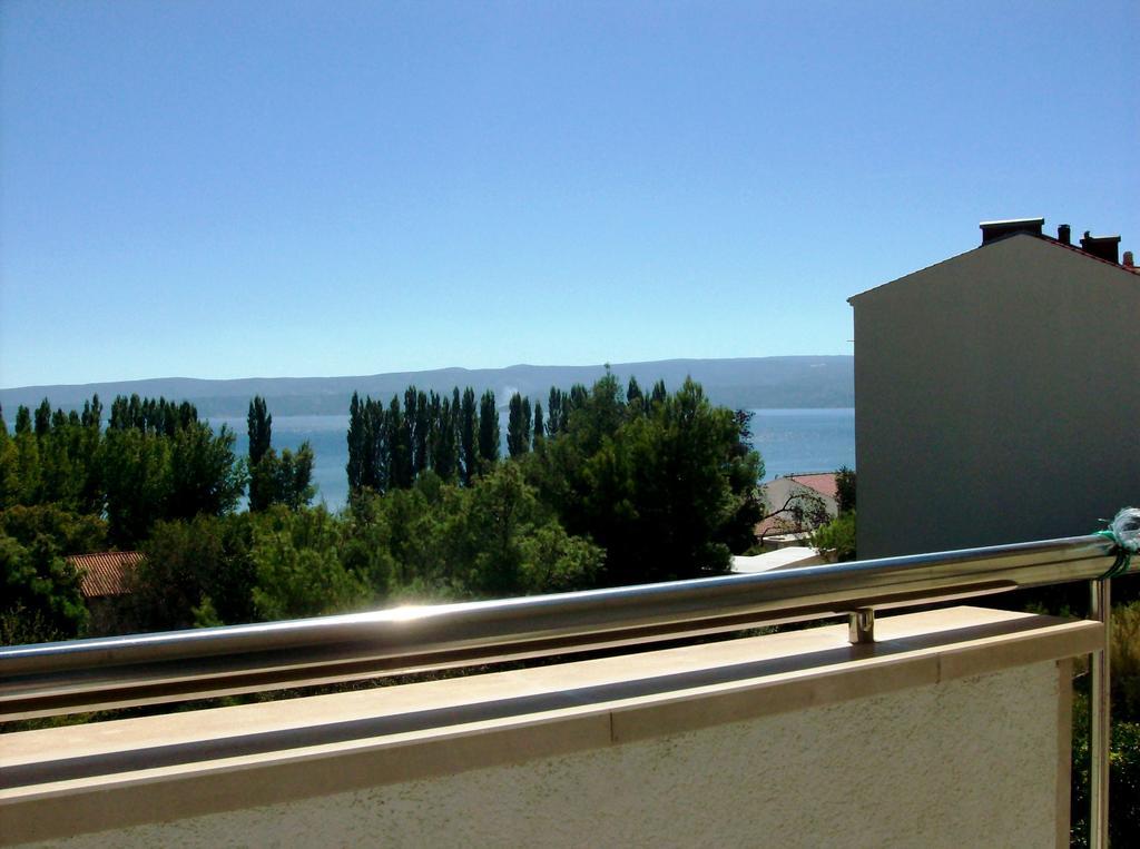 Apartments Ivka Omiš Exterior foto